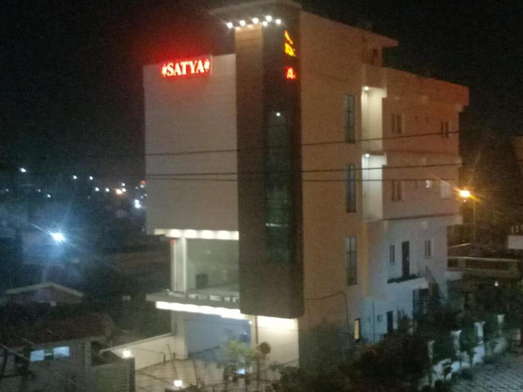 Hotel Satya Dehradun Bagian luar foto