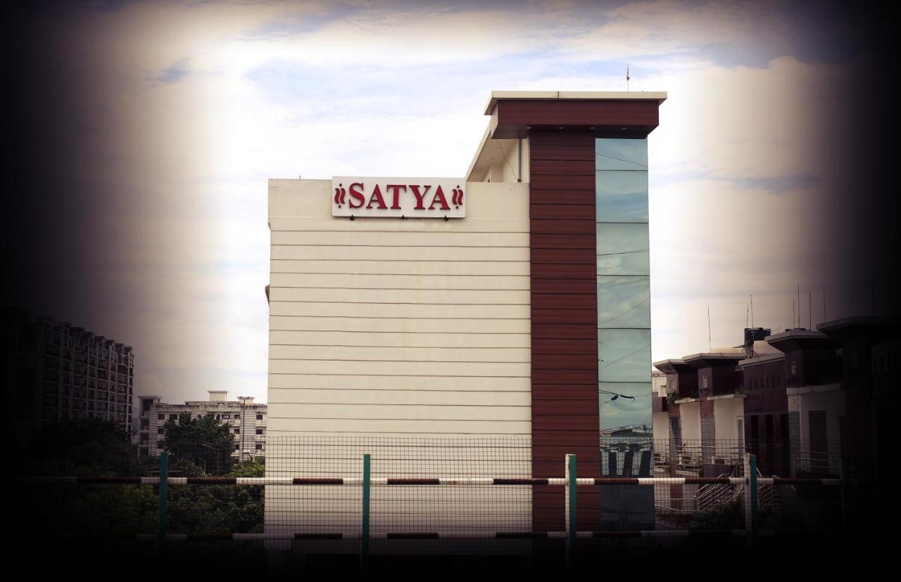 Hotel Satya Dehradun Bagian luar foto